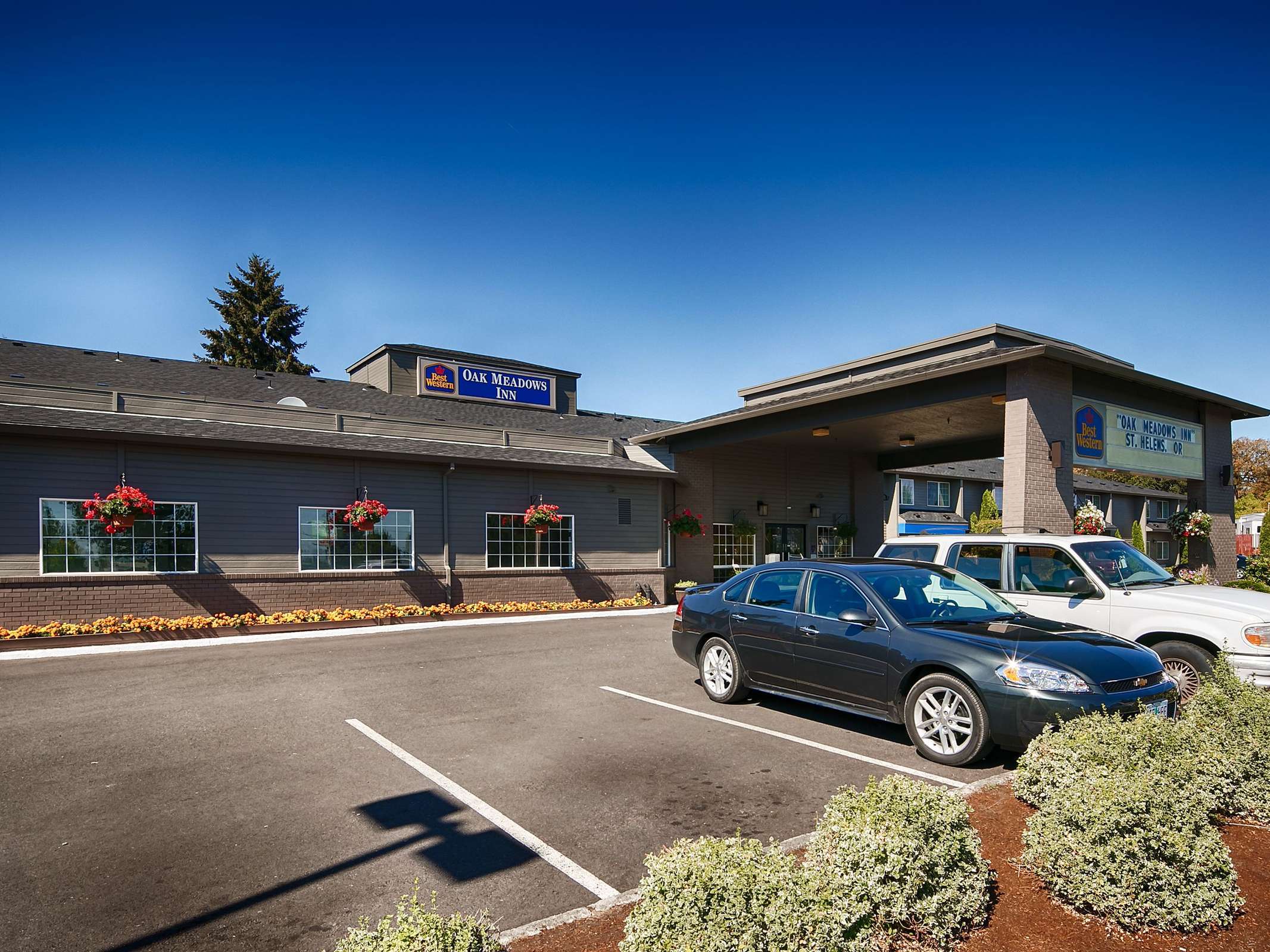 Best Western Oak Meadows Inn