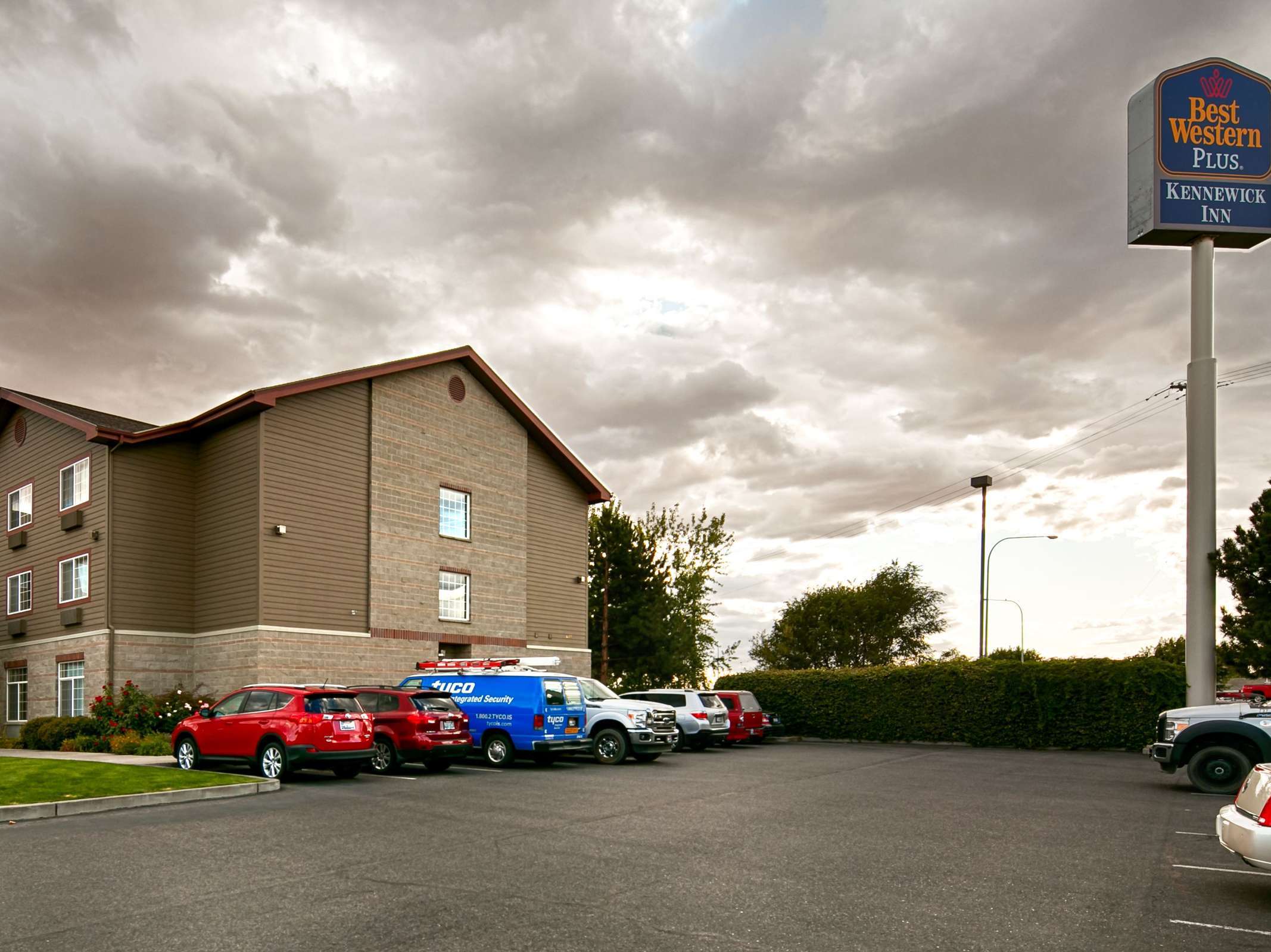 Best Western Plus Kennewick Inn