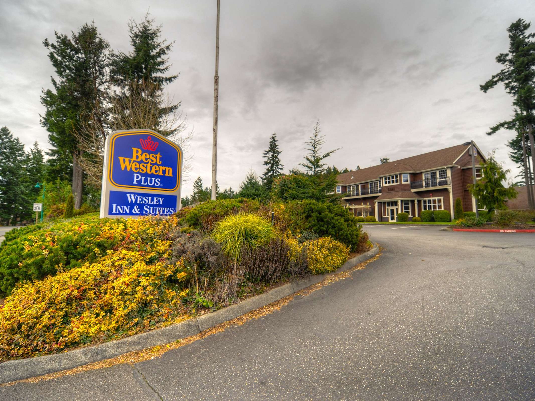 Best Western Wesley Inn & Suites