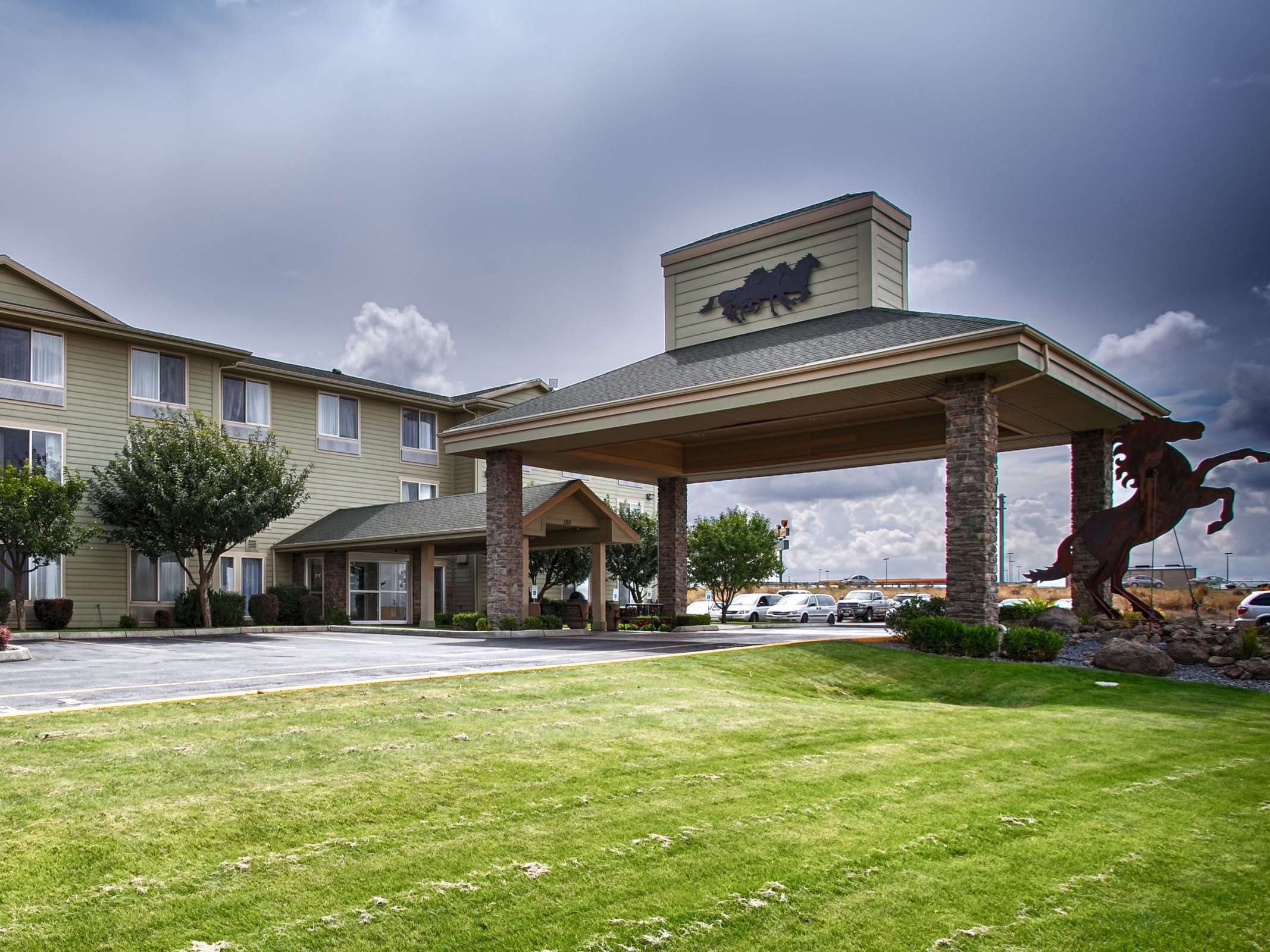 Best Western Bronco Inn