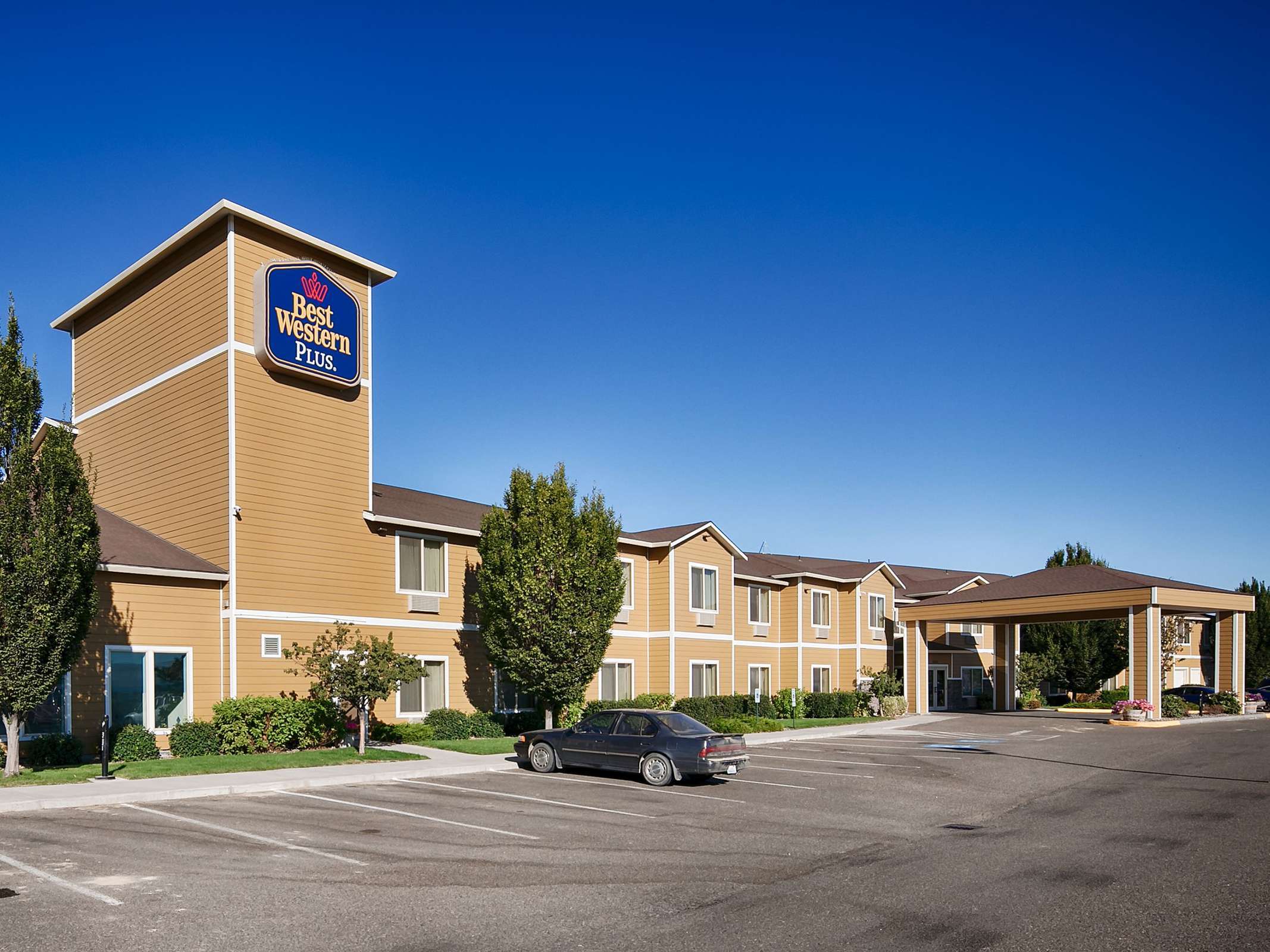 Best Western Plus Grapevine Inn