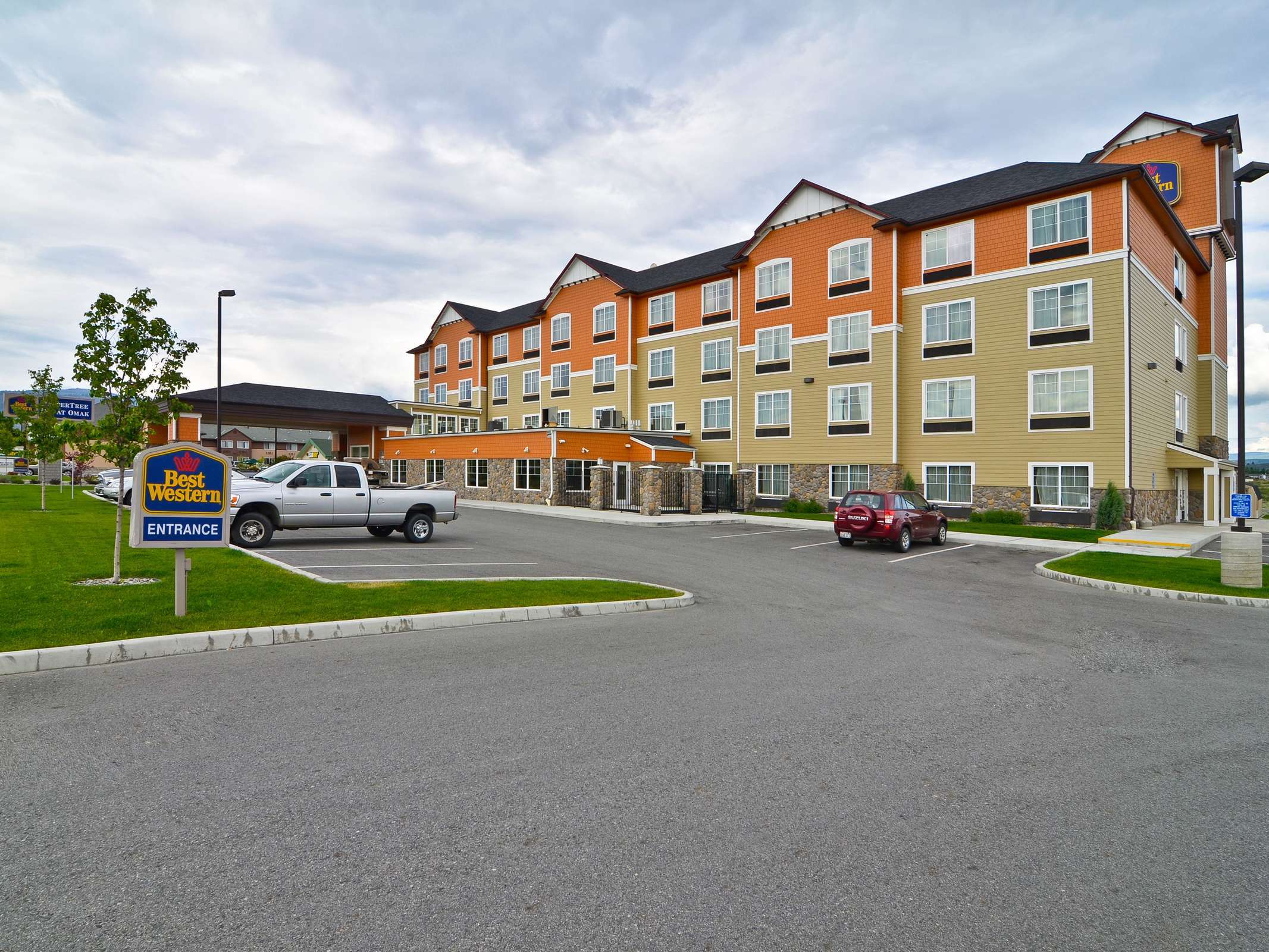 Best Western Plus Peppertree Inn at Omak