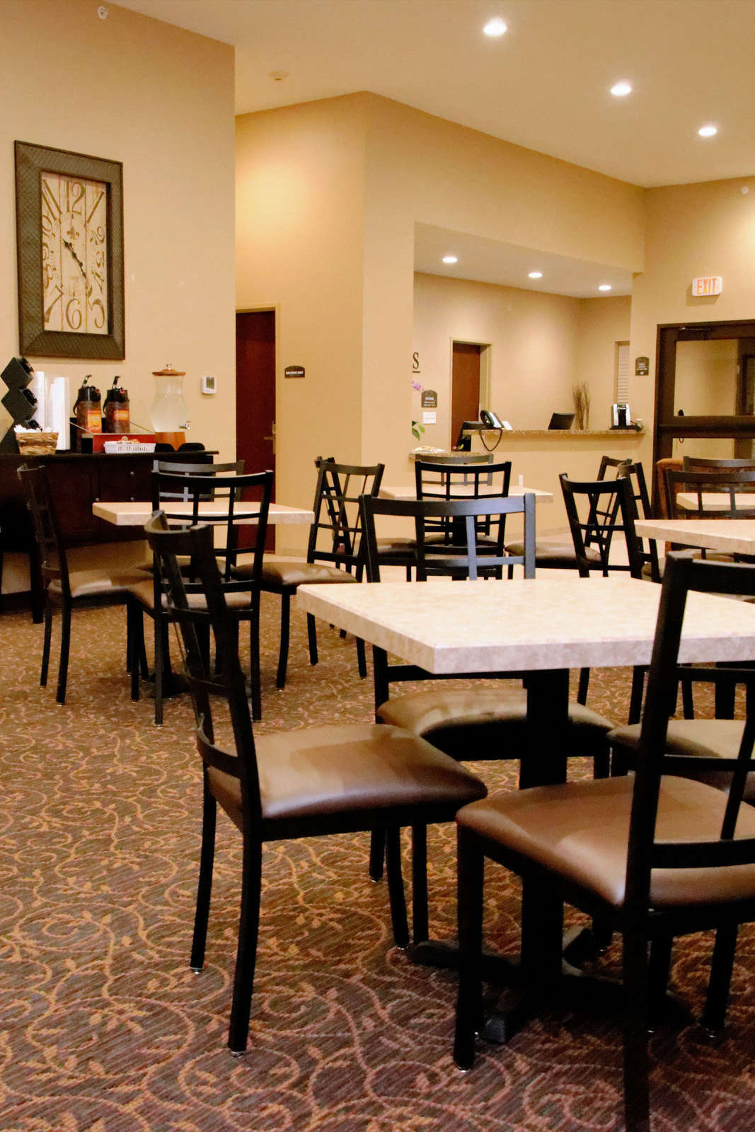 Hotel Boulders Inn Fort Madison photo 4