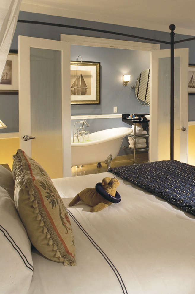 Hotel Portofino Hotel & Marina, A Noble House Hotel photo 2