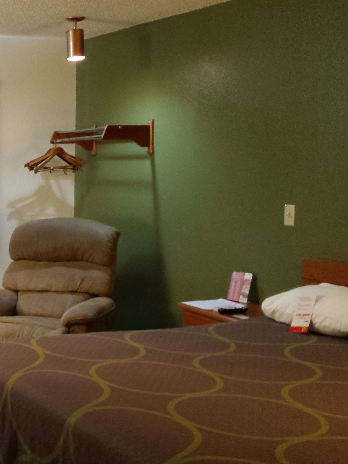 Hotel Super 8 Kingdom City photo 2