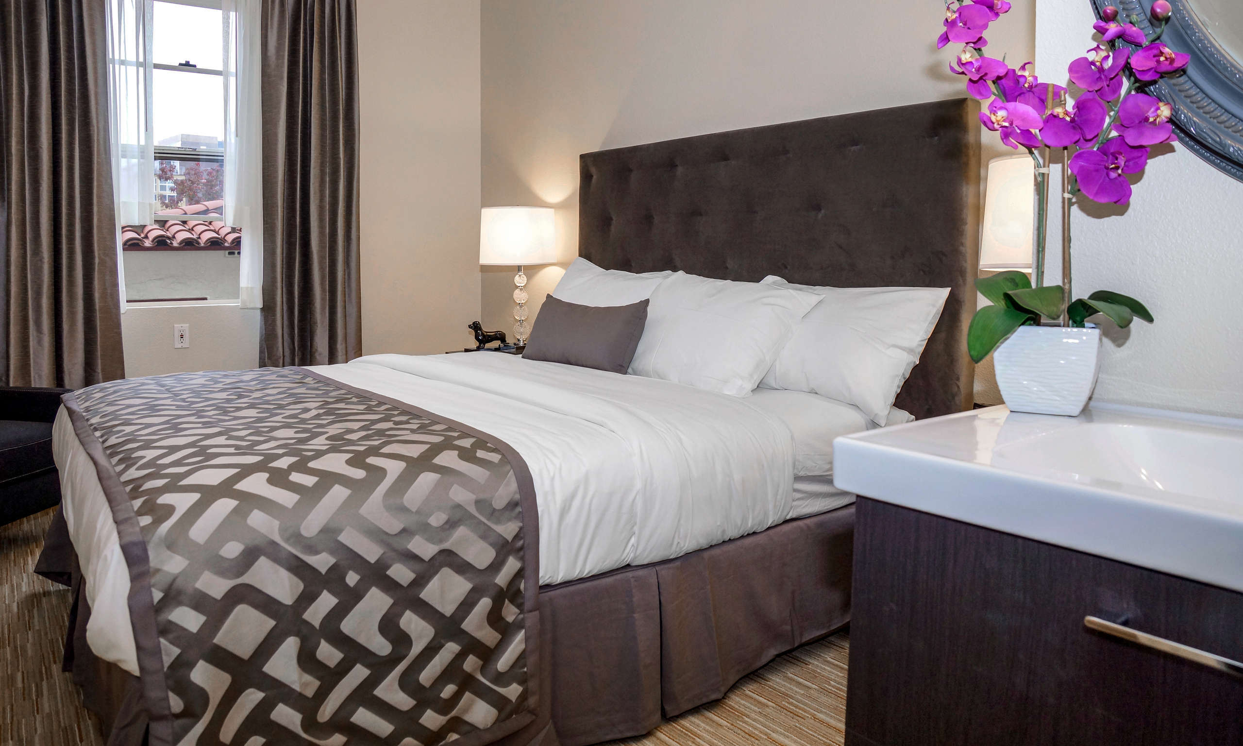 Urban Boutique Hotel