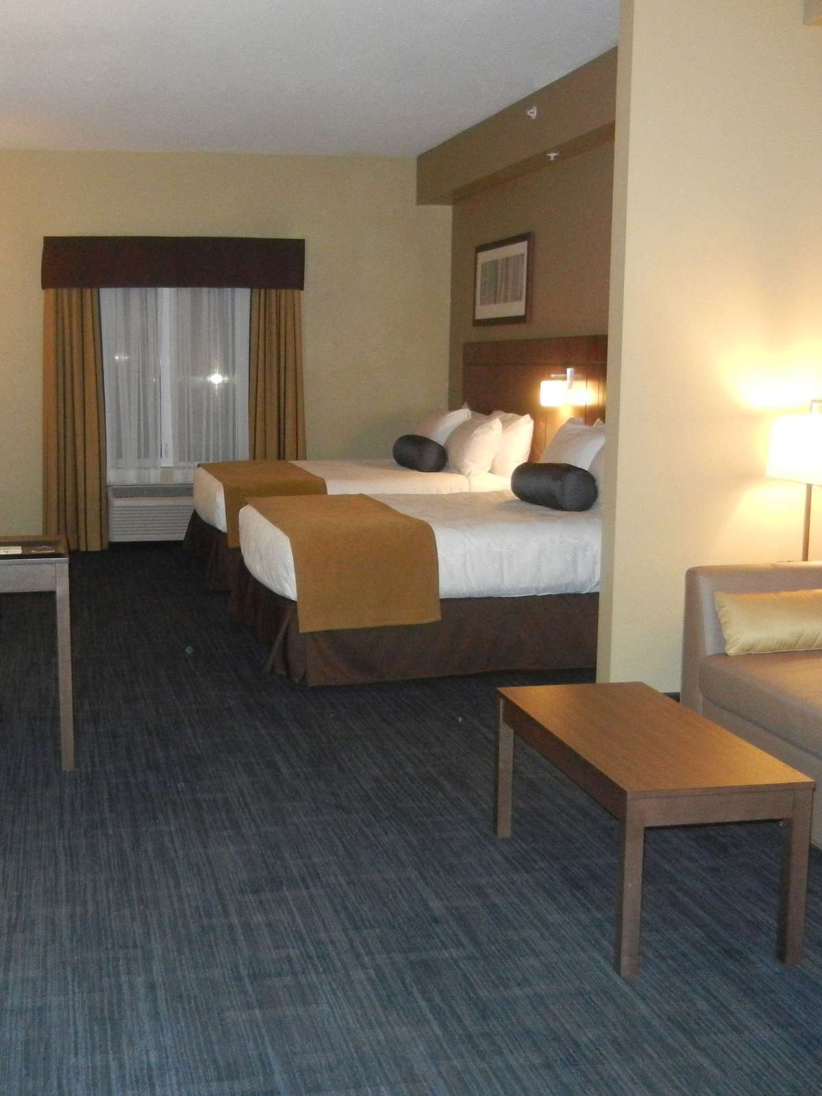 Hotel Best Western Plus Winnipeg West photo 1