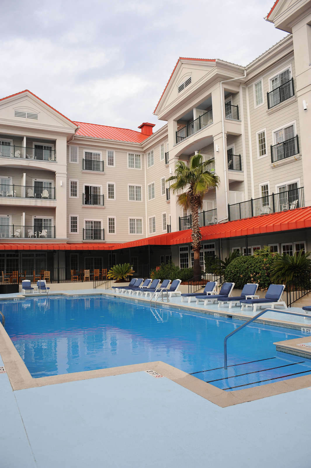 Hotel Charleston Harbor Resort photo 2