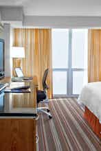 Hotel Chicago's Essex Inn photo 3