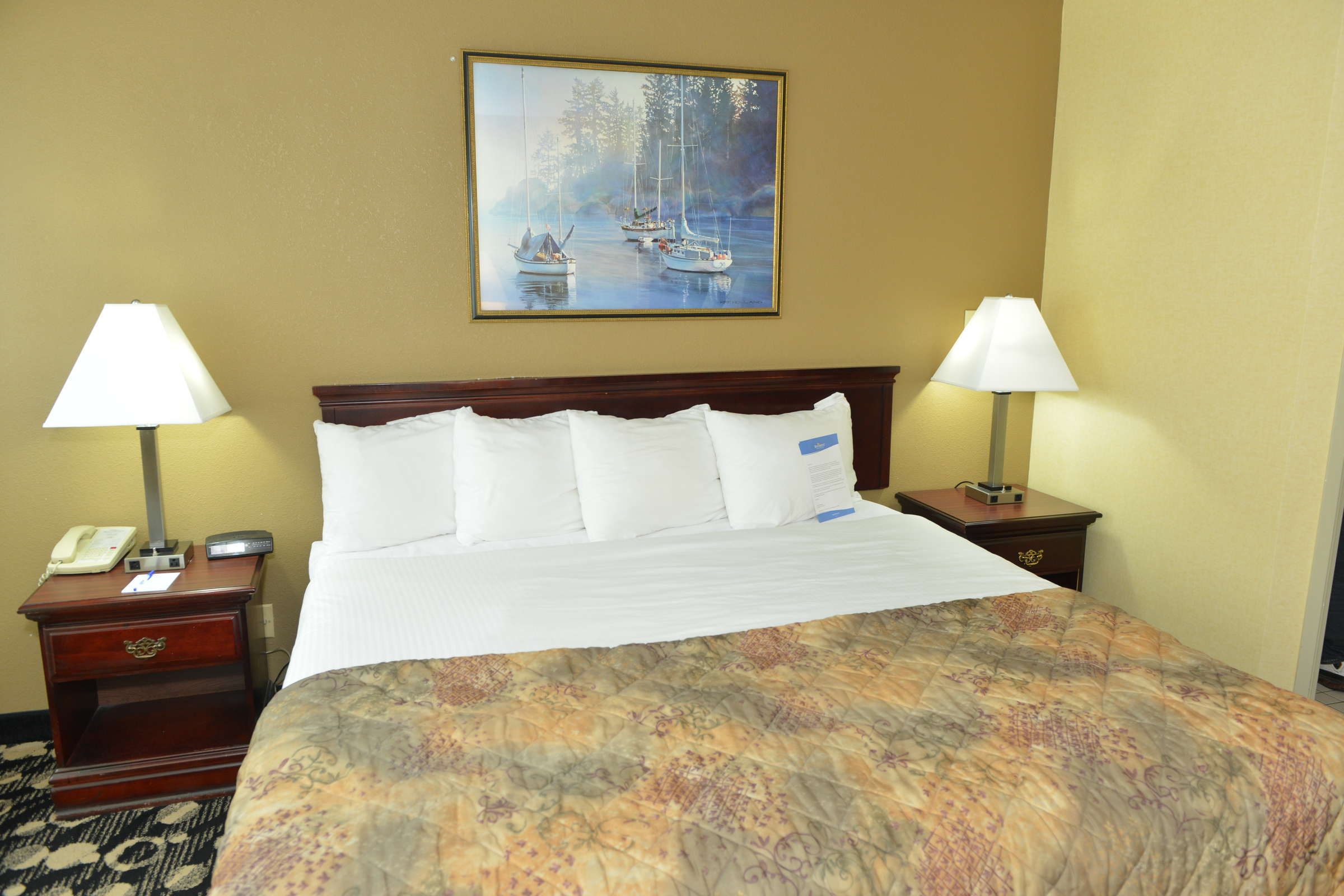 Hotel Baymont Inn & Suites Branford photo 2