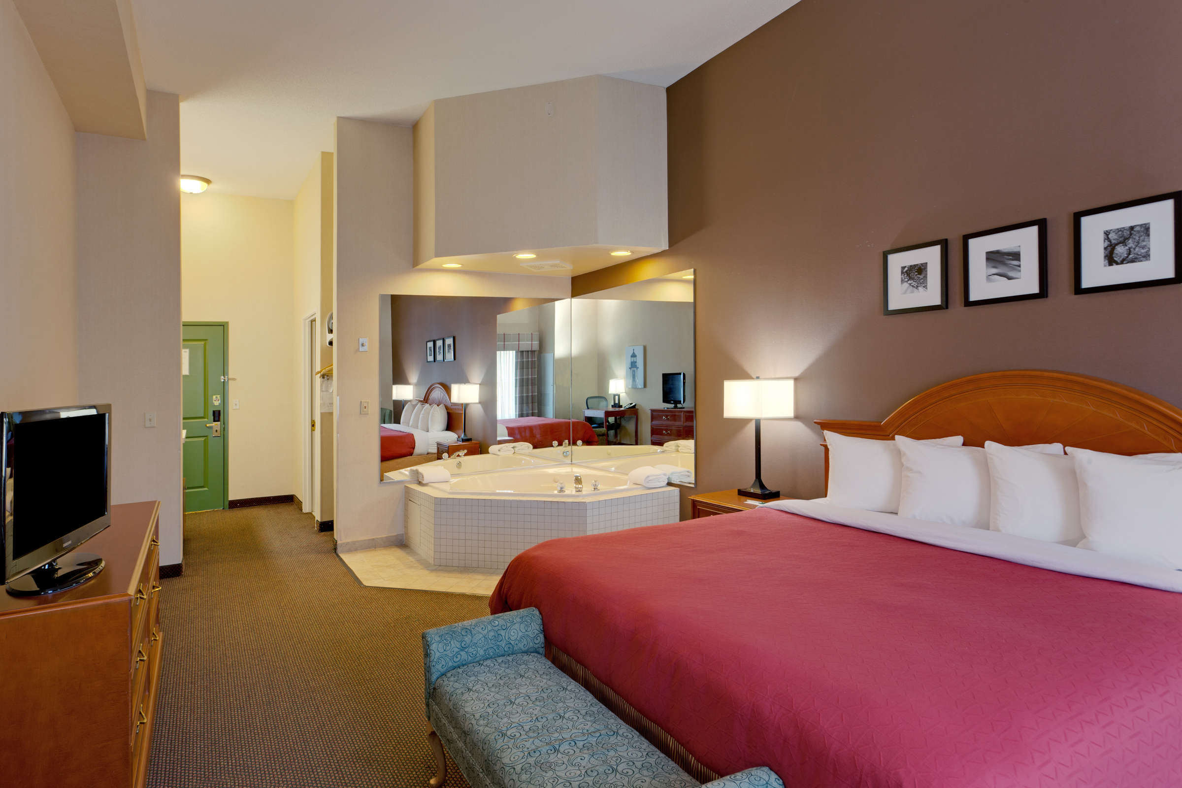 Hotel Country Inn & Suites Bel Air Aberdeen photo 4