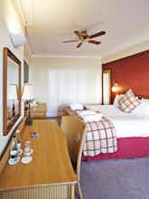 Hotel The Old Ship Hotel photo 2