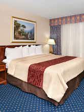 Hotel Red Roof Inn Knoxville Central photo 1