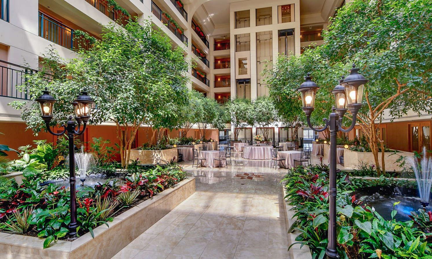 Wyndham Glenview Suites