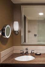 Hotel Sheraton Greensboro at Four Seasons photo 4