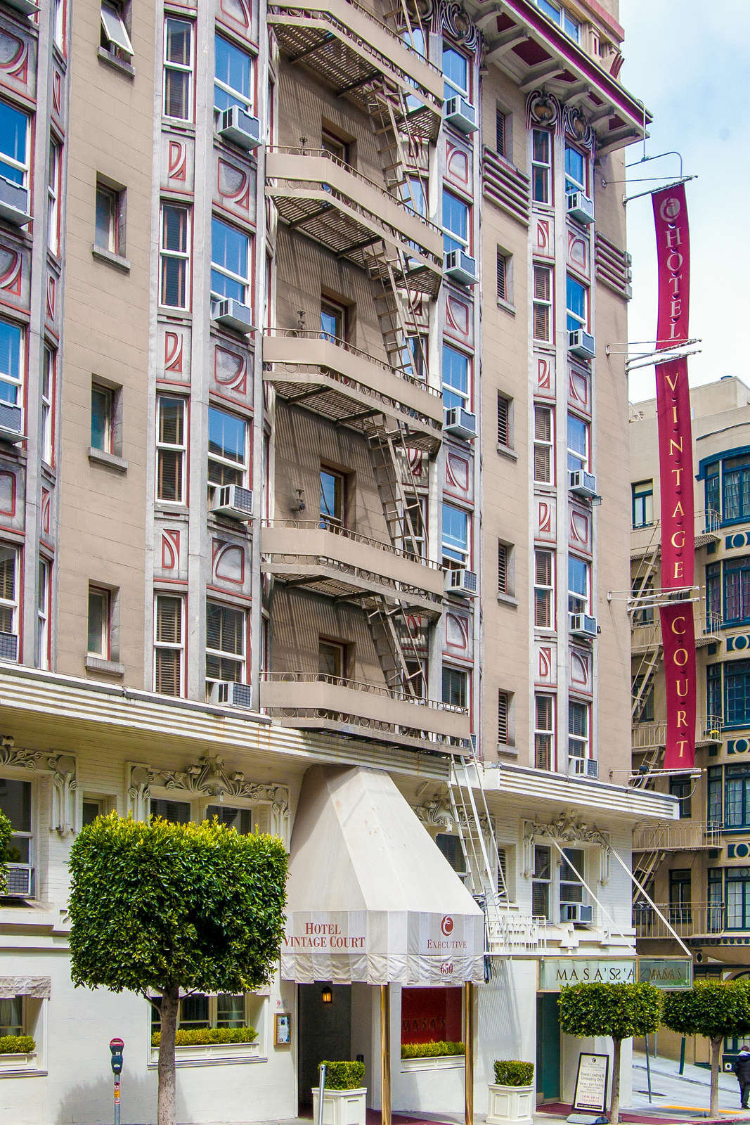 Hotel Executive Hotel Vintage Court photo 1