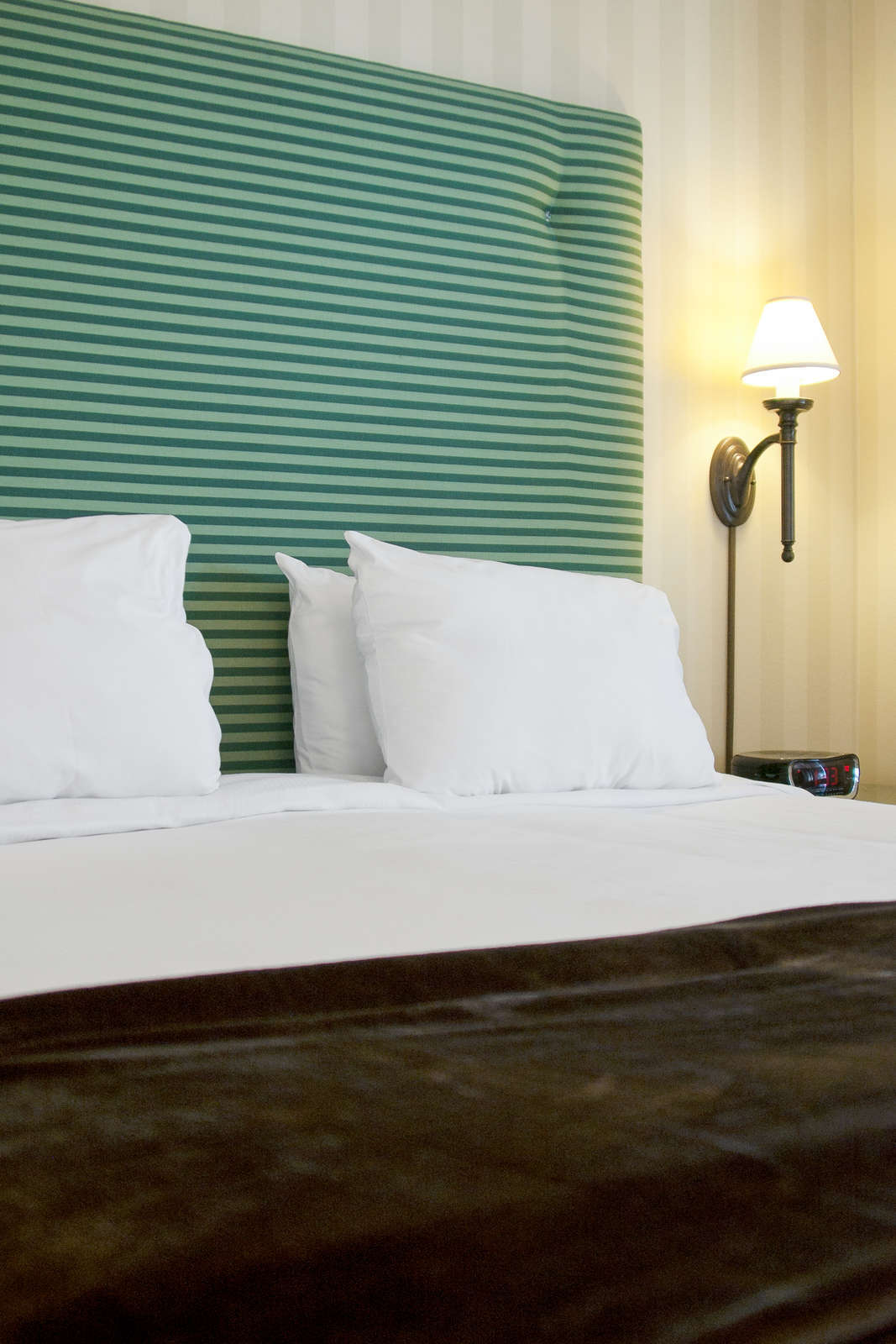 Hotel Executive Hotel Vintage Court photo 3