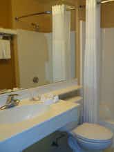 Hotel Baymont Inn & Suites Las Vegas South Strip photo 3