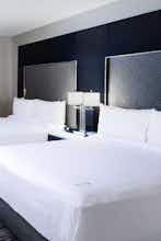 Hotel Fairfield Inn & Suites Boston Cambridge photo 3