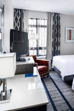 Hotel Fairfield Inn & Suites Boston Cambridge photo 4