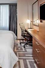 Hotel Hilton Garden Inn Central Park South photo 5