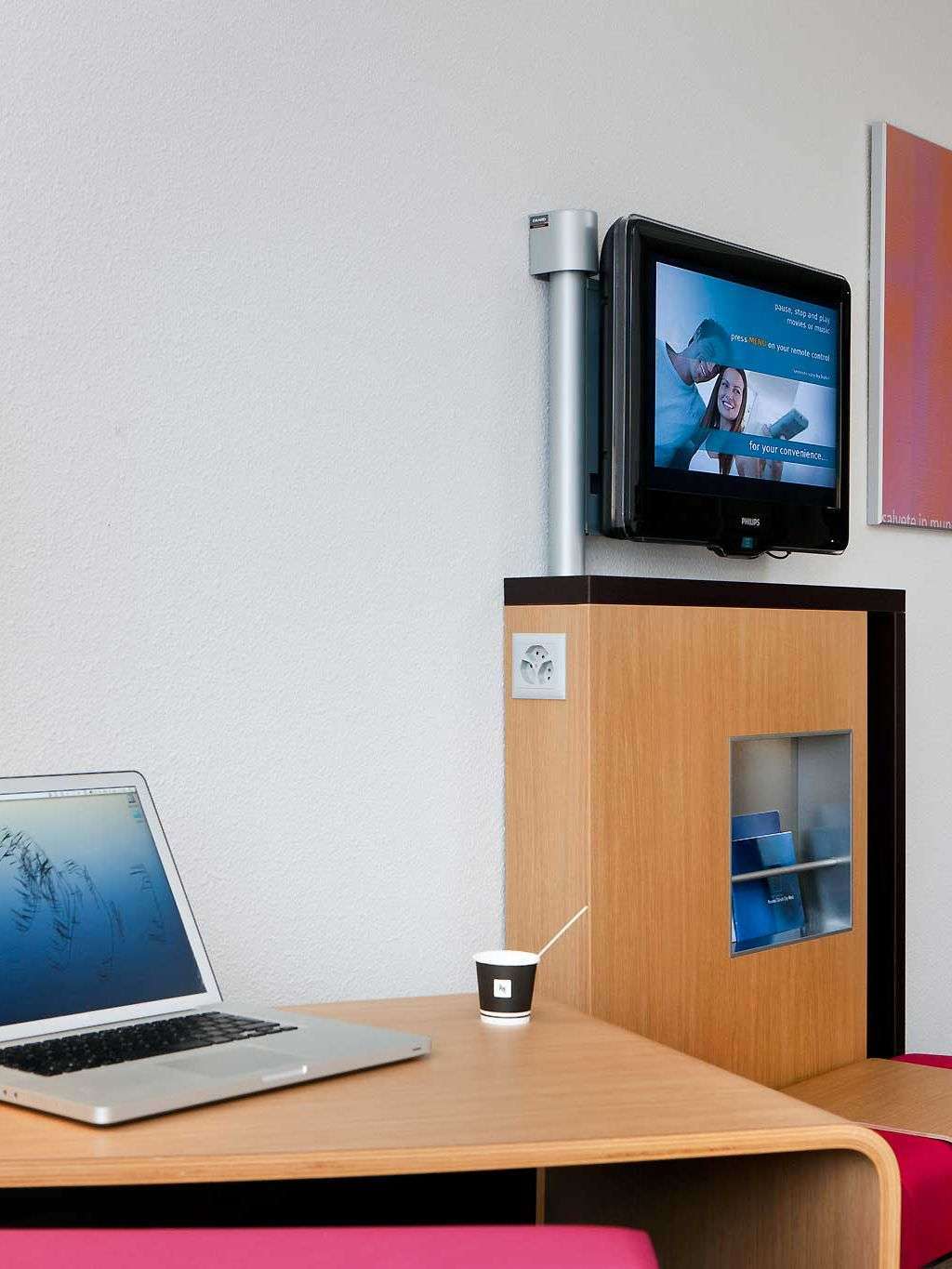 Hotel Novotel Zurich City West photo 3