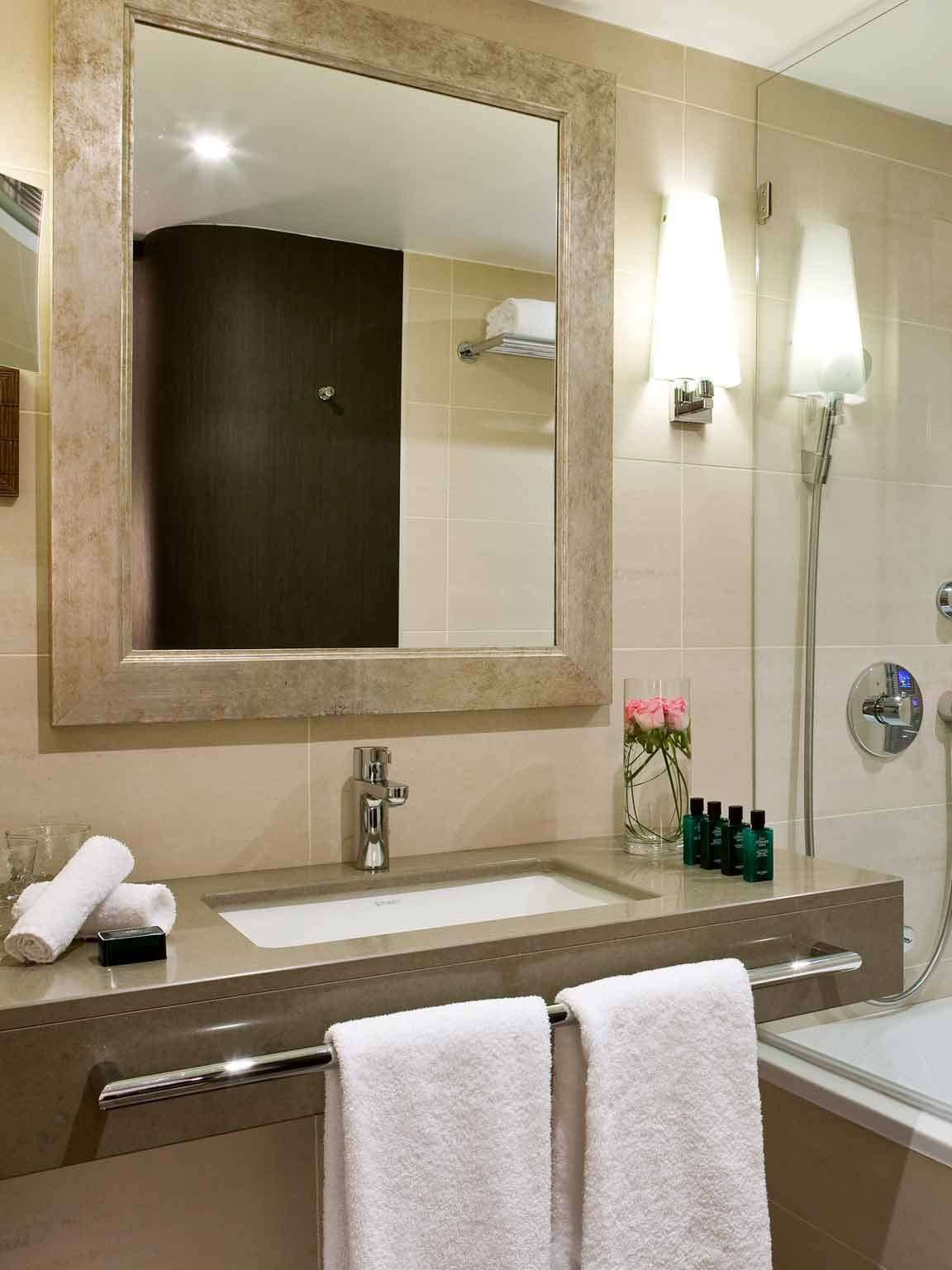 Hotel Sofitel Marseille Vieux Port photo 2