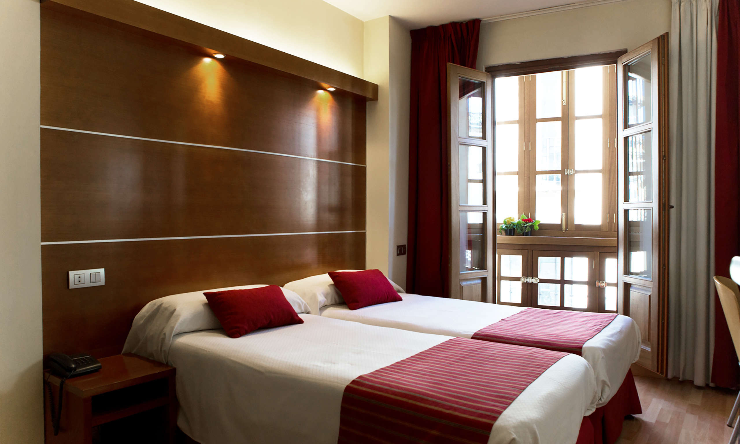 Hotel Puerta de las Granadas