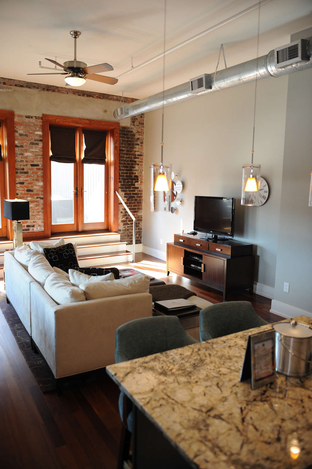 Hotel Restoration on King photo 4