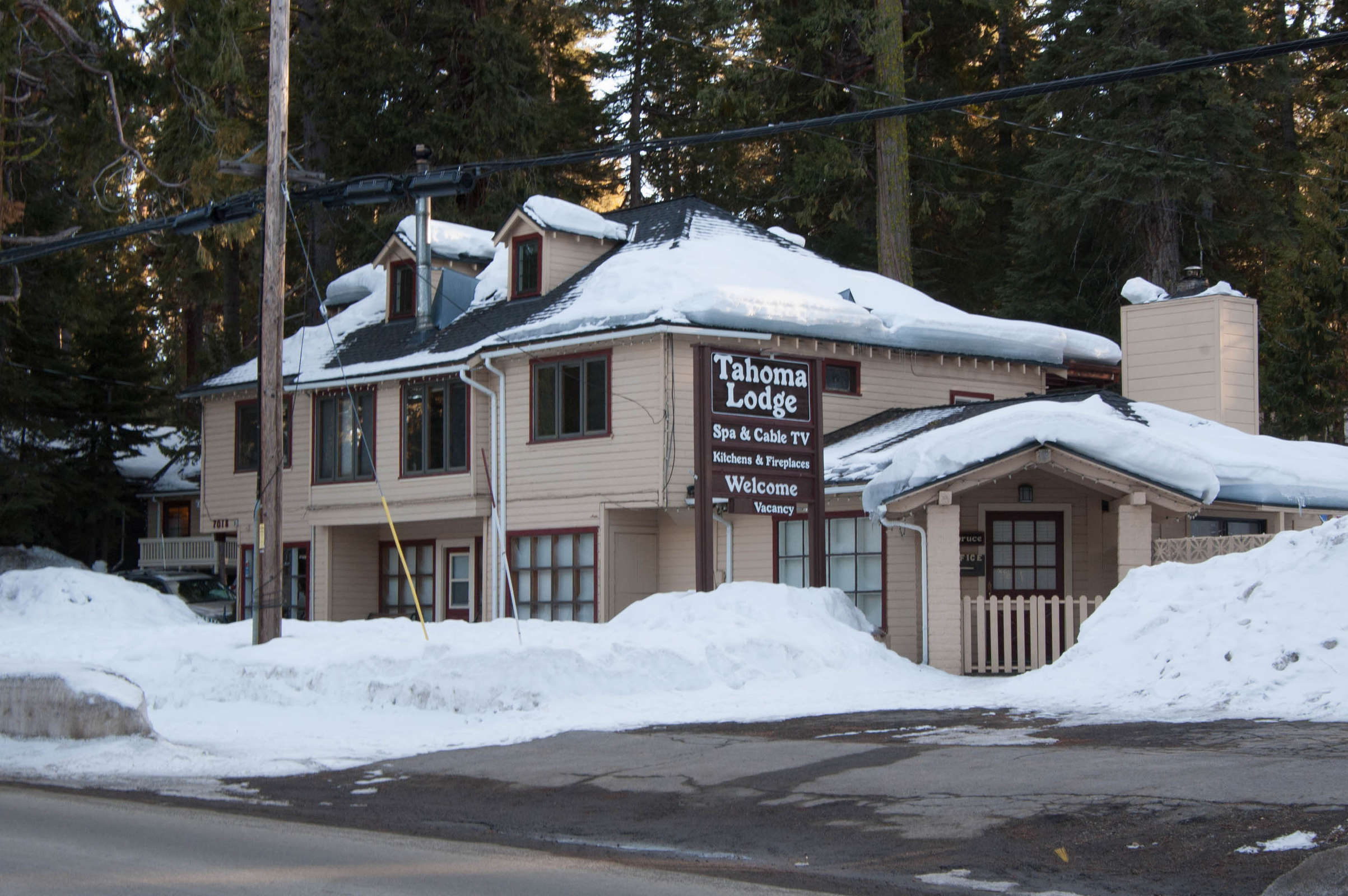 Tahoma Lodge