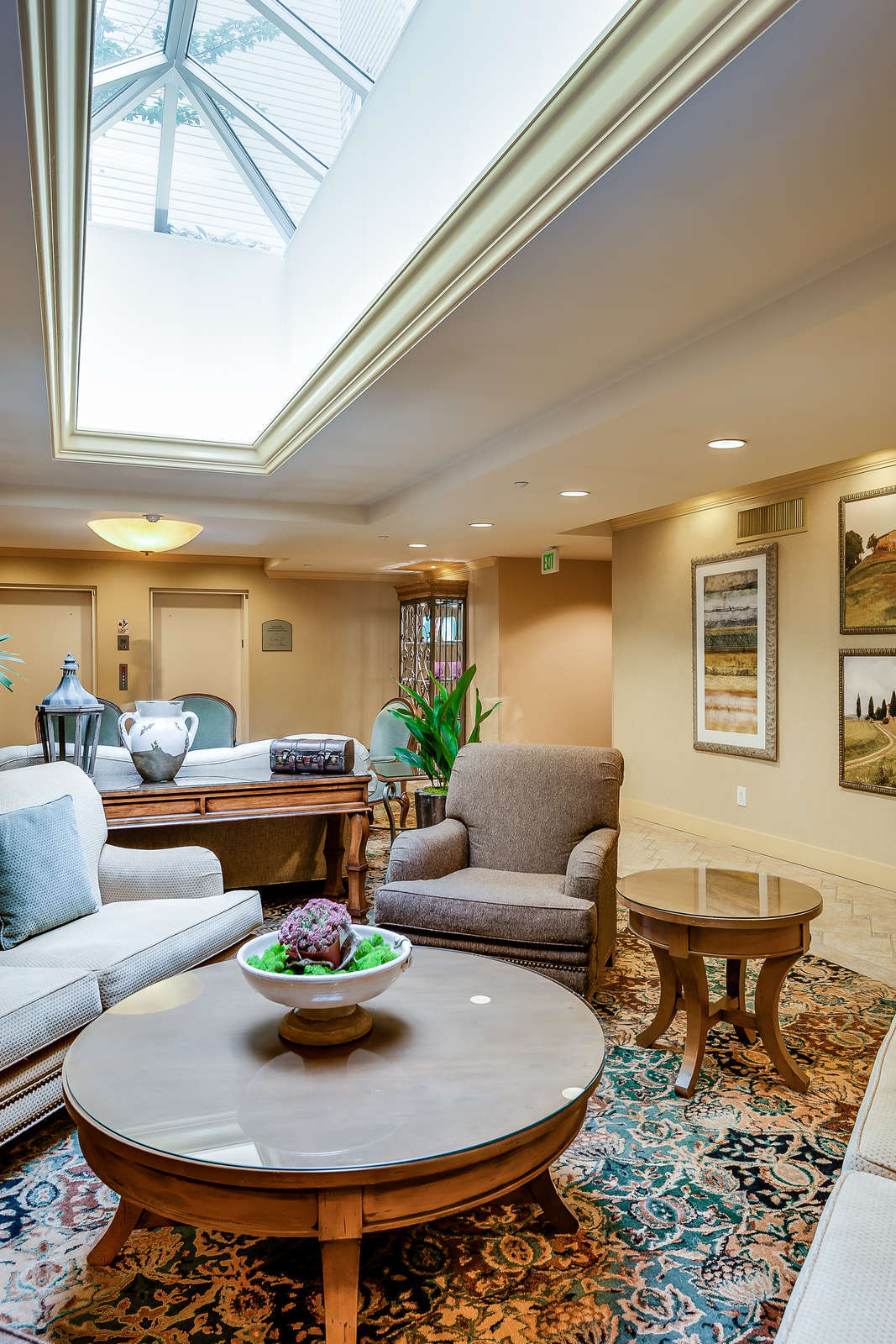 Hotel Mediterranean Inn photo 4