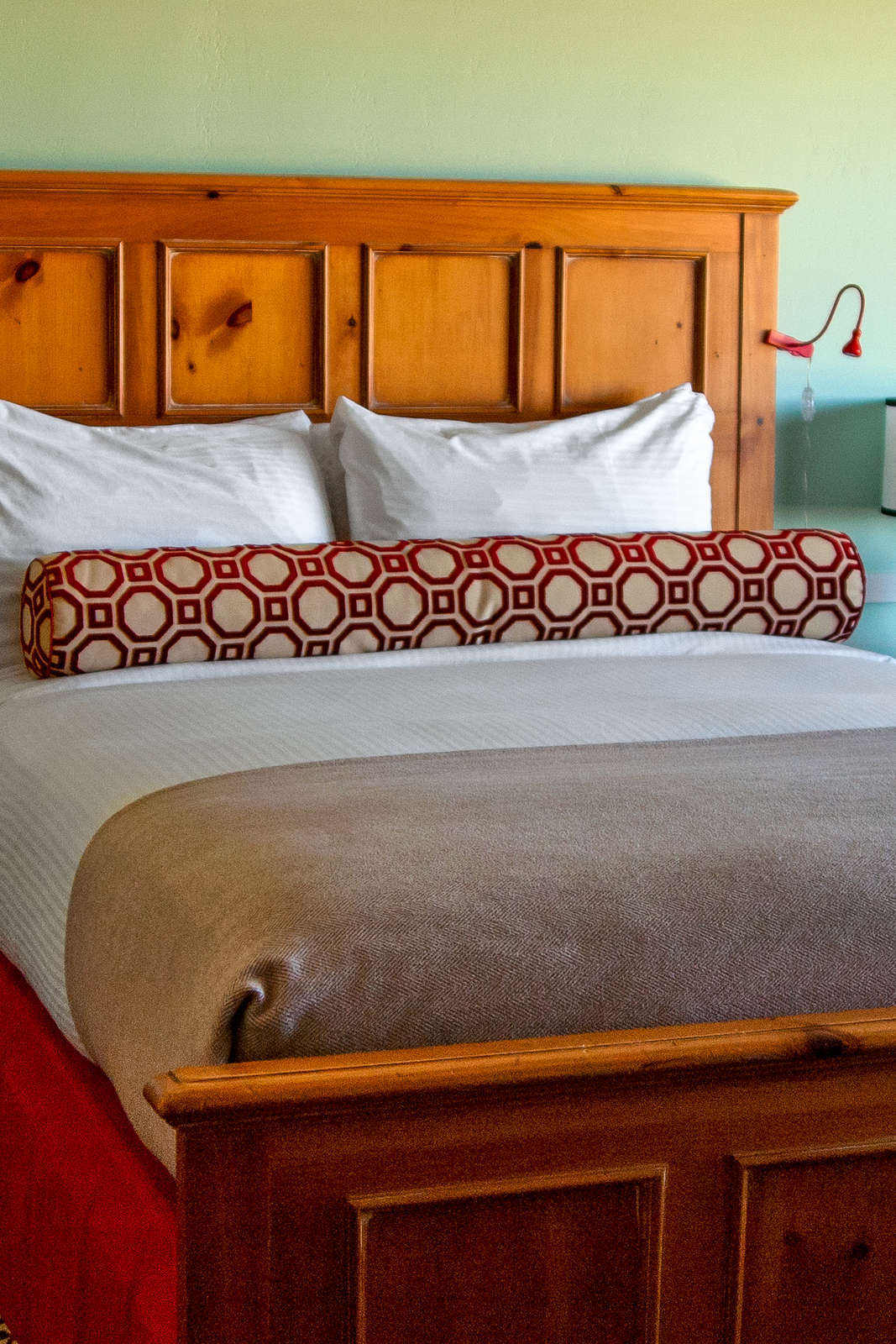 Hotel The Inn at Oyster Point photo 1