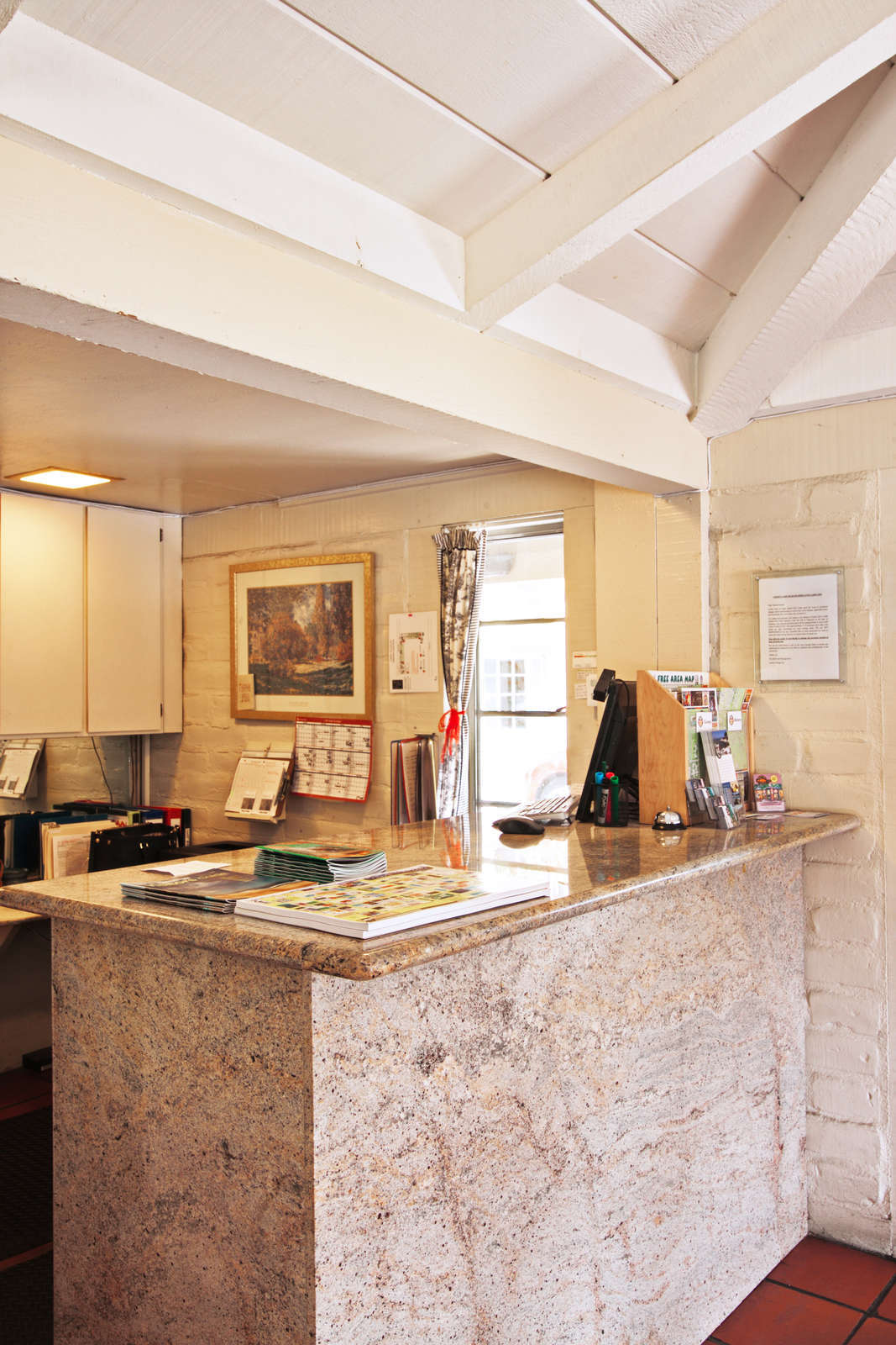 Hotel Carmel Village Inn photo 5