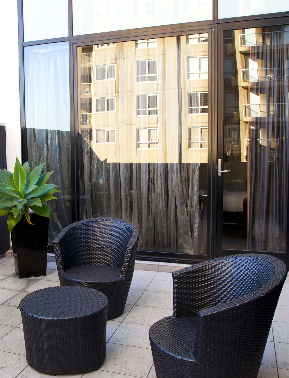 Hotel Larmont Sydney by Lancemore photo 2