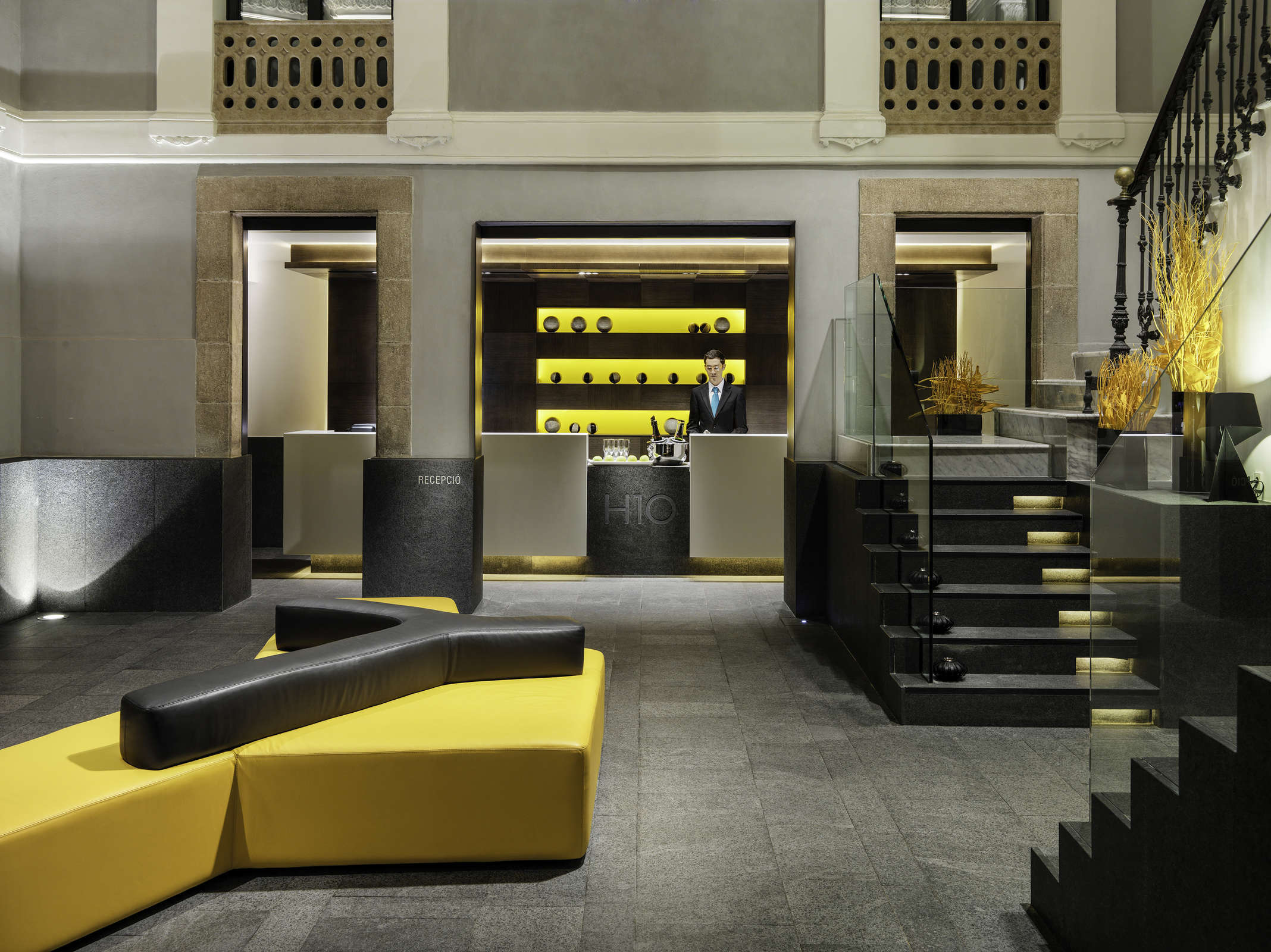 Hotel H10 Urquinaona Plaza photo 3