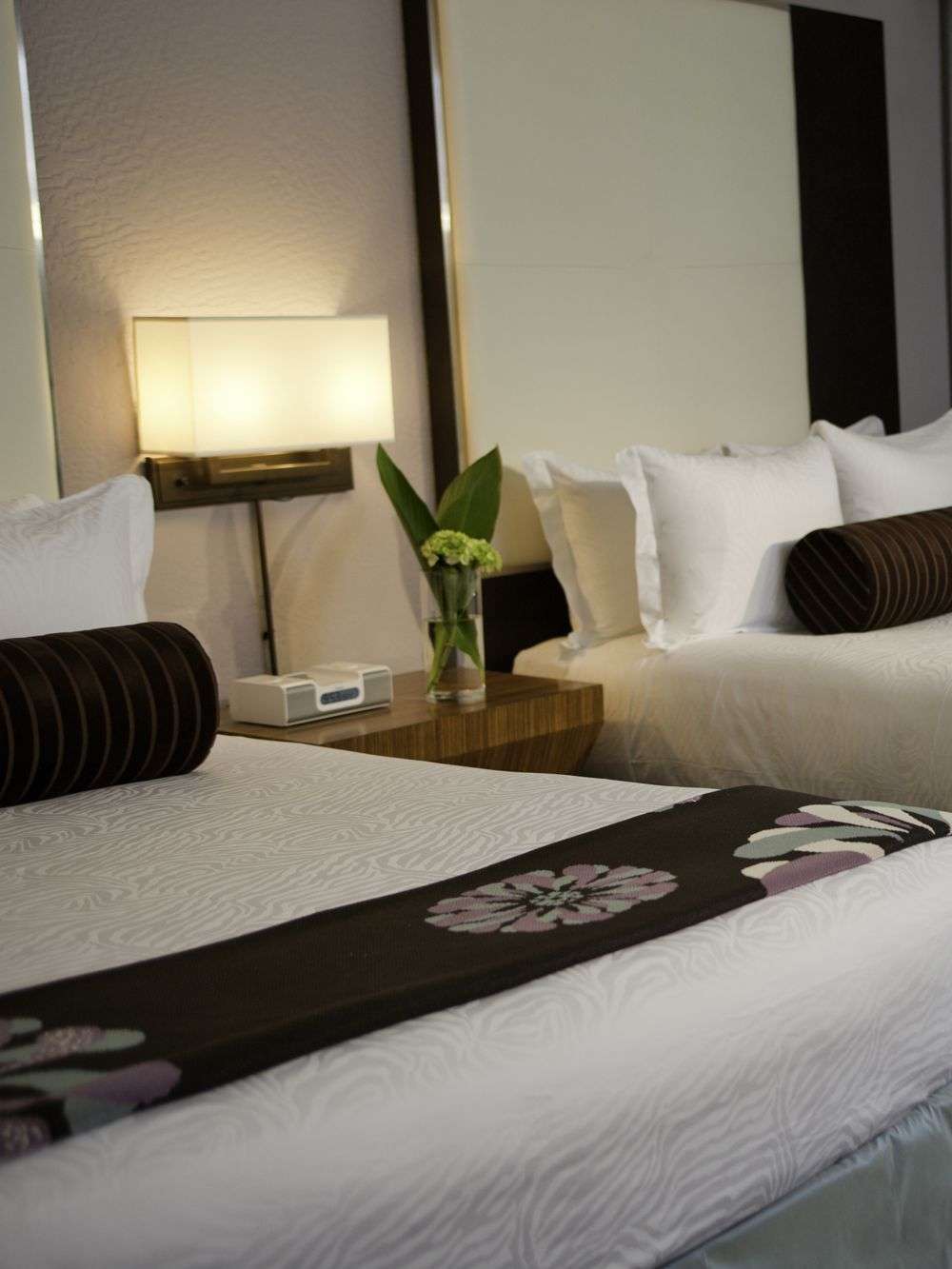 Hotel FireSky Resort & Spa, a Kimpton Hotel photo 2