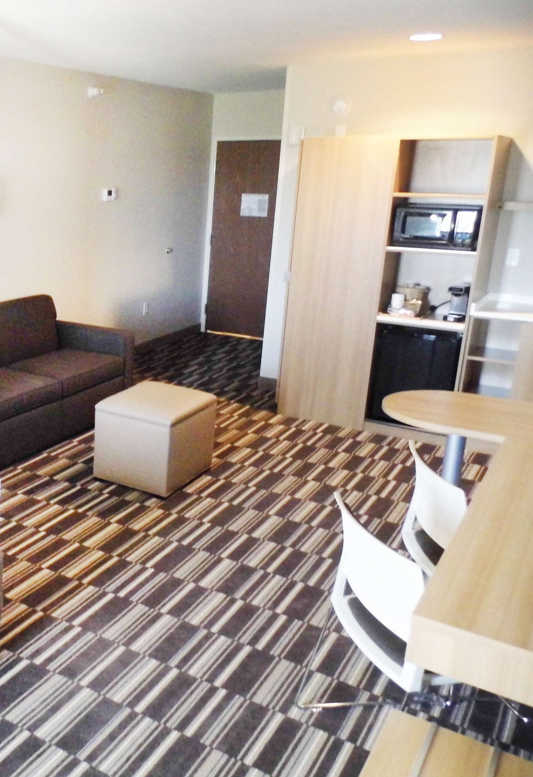 Hotel Microtel Inn & Suites by Wyndham Naples photo 2