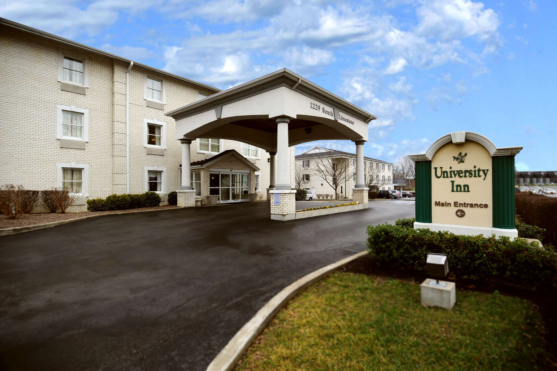 University Inn Hotel