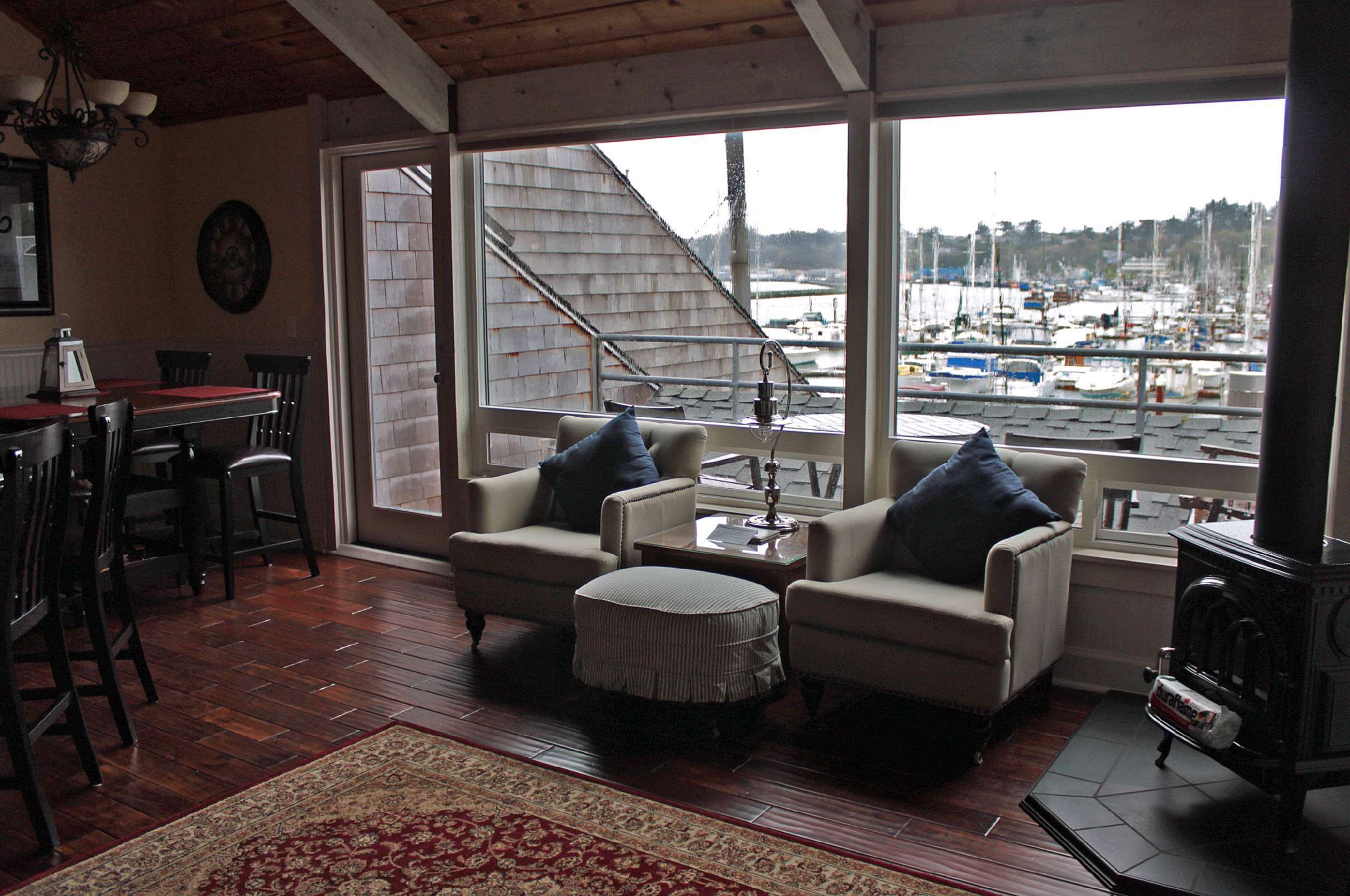 Hotel Embarcadero Resort Hotel Newport photo 2