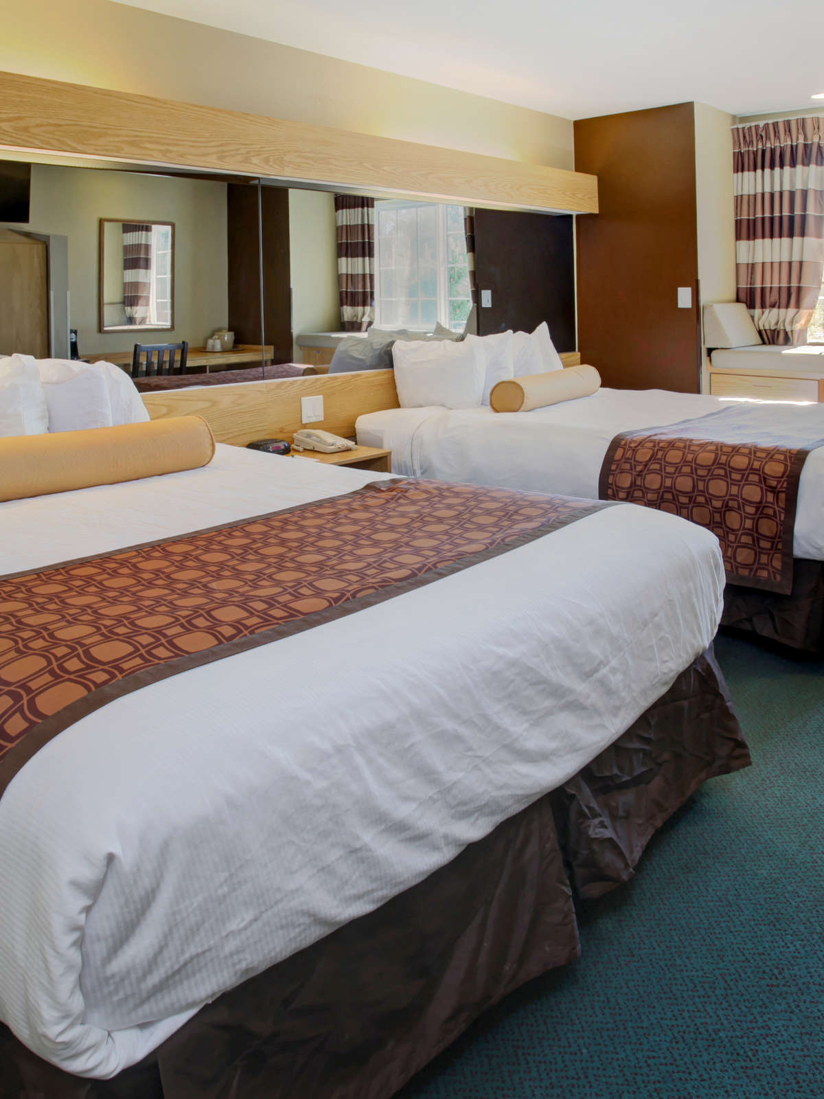 Hotel GuestHouse Inn & Suites photo 3