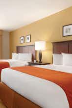 Hotel Country Inn & Suites Tampa East photo 2