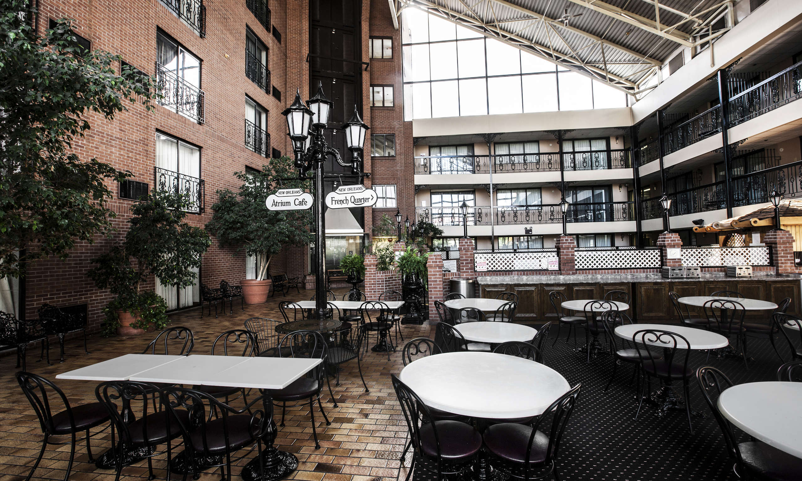 Hotel Clifton Victoria Inn photo 4