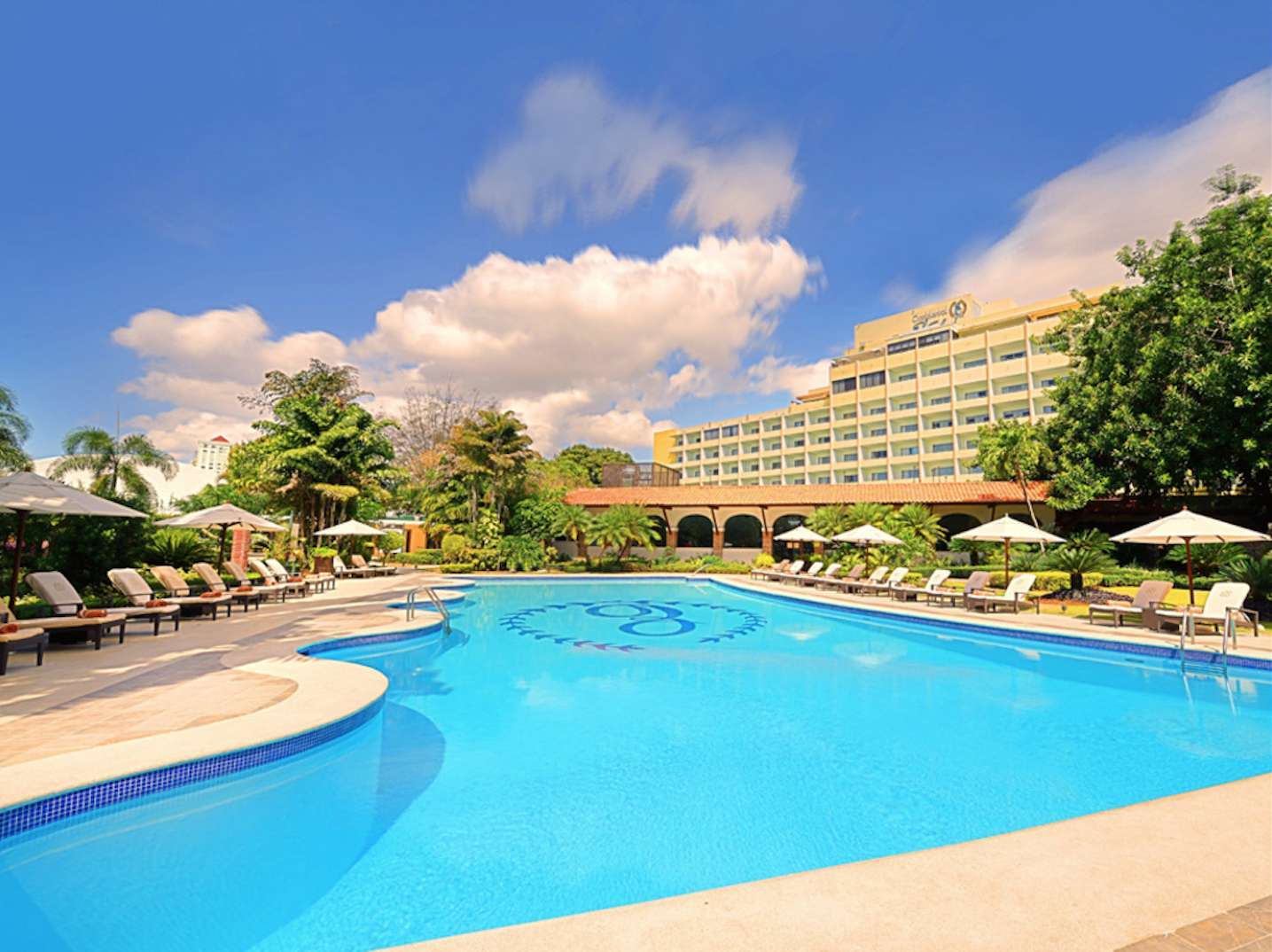 Occidental El Embajador