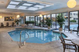 Hotel Doubletree Suites Carmel photo 2