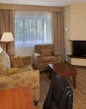 Hotel Doubletree Suites Carmel photo 4