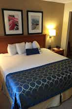 Hotel Wingate by Wyndham Concord Mills photo 2