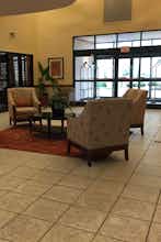 Hotel Wingate by Wyndham Concord Mills photo 5