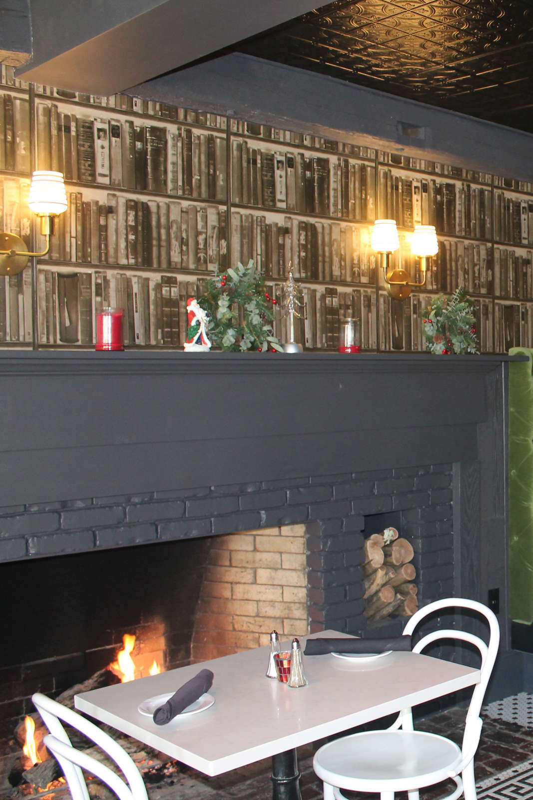 Hotel Aurora Inn photo 4