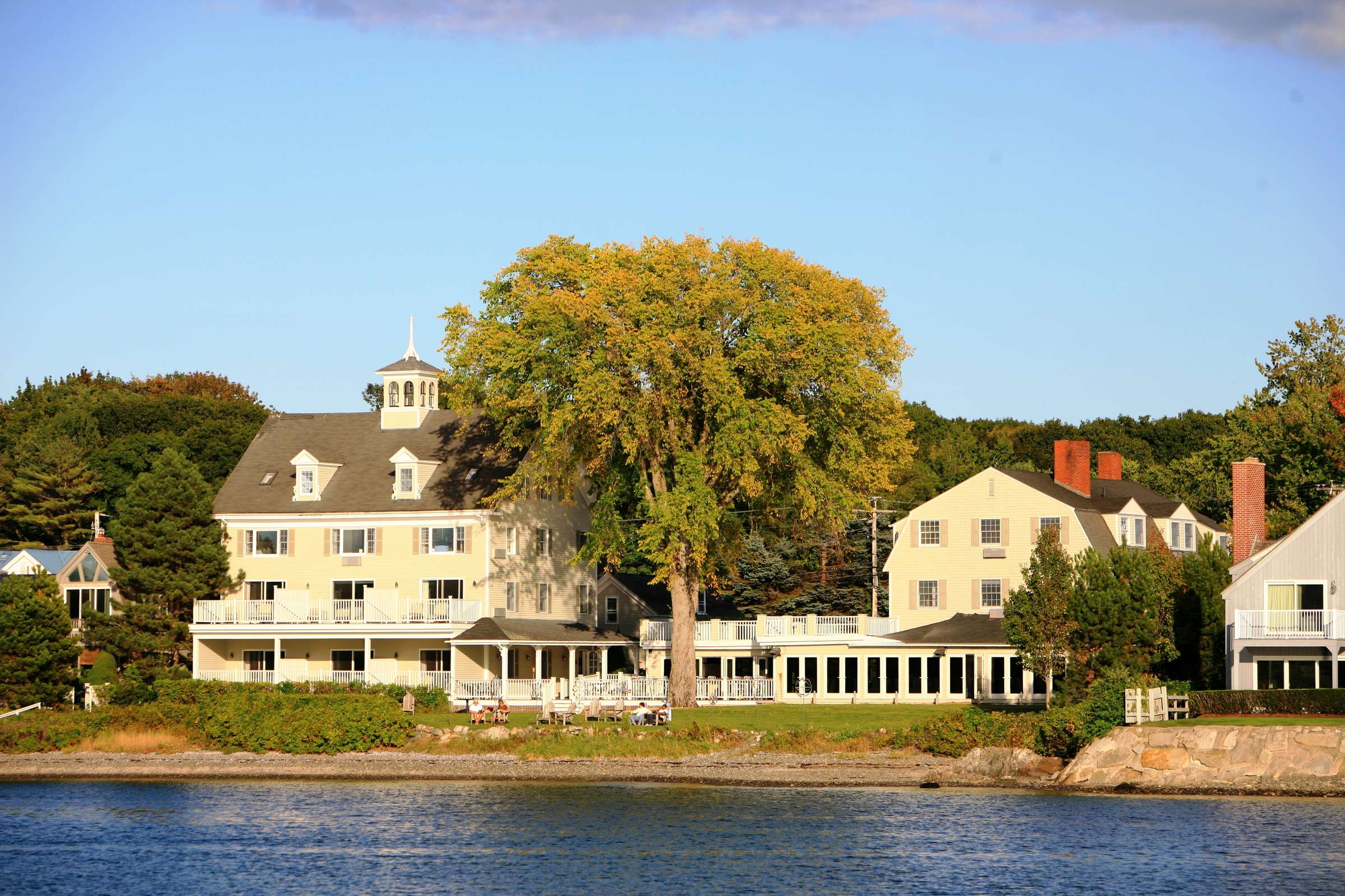 Breakwater Inn & Spa