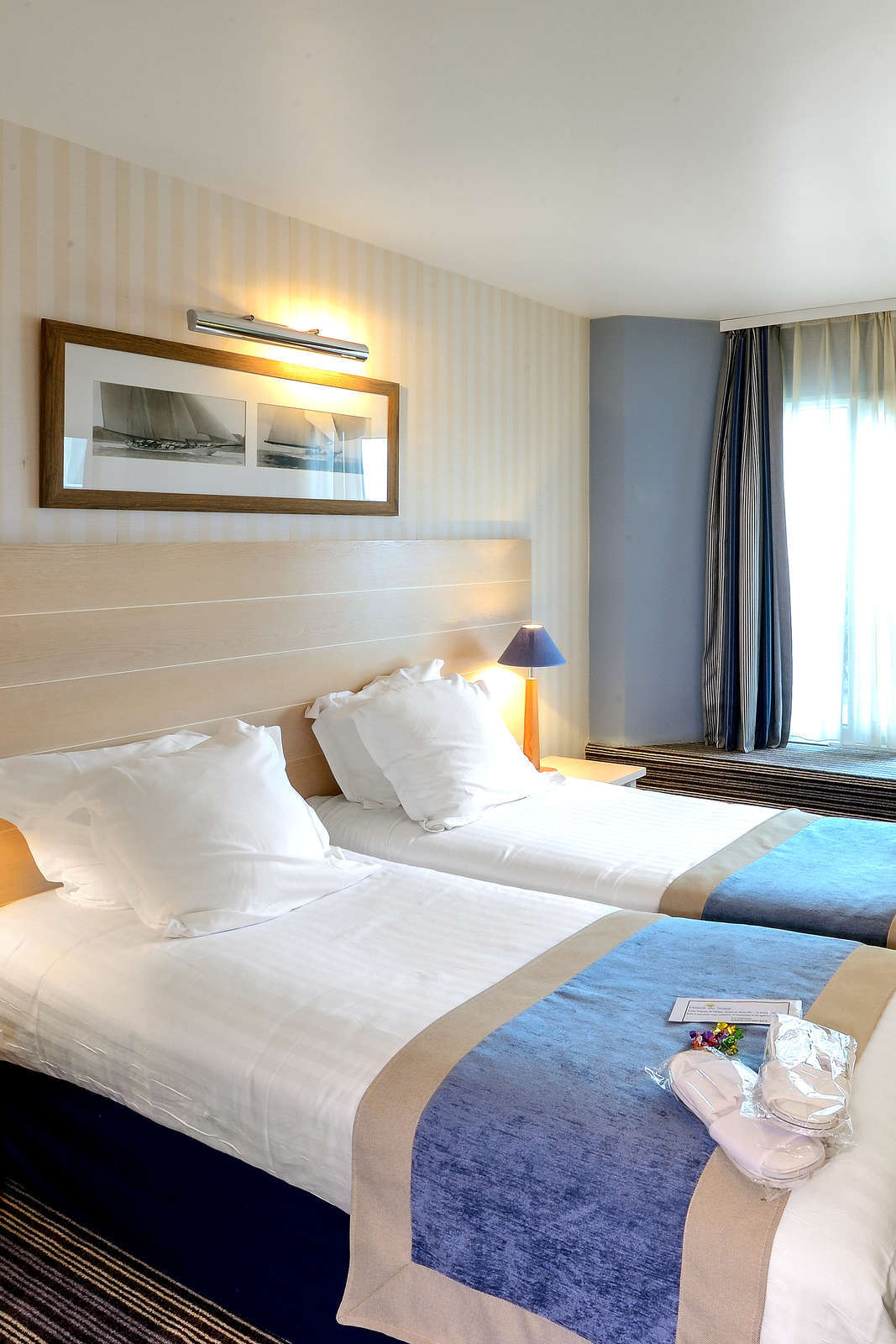 Hotel Beach Hôtel - Trouville photo 3